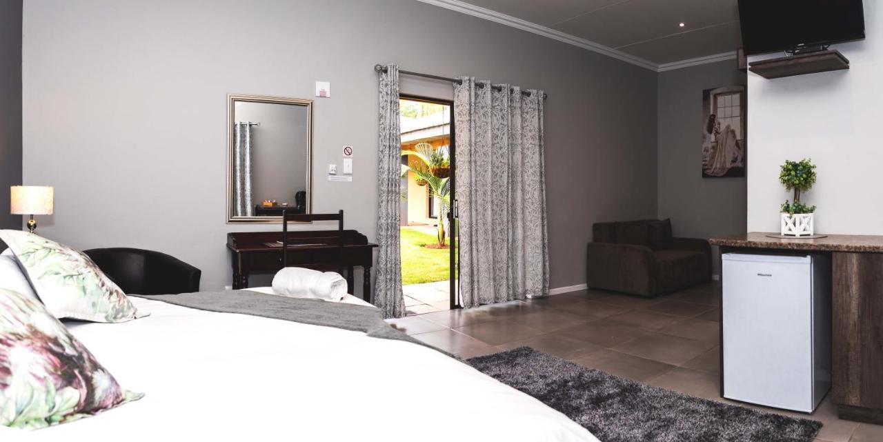 Bed and Breakfast Be My Guest Upington Exteriér fotografie