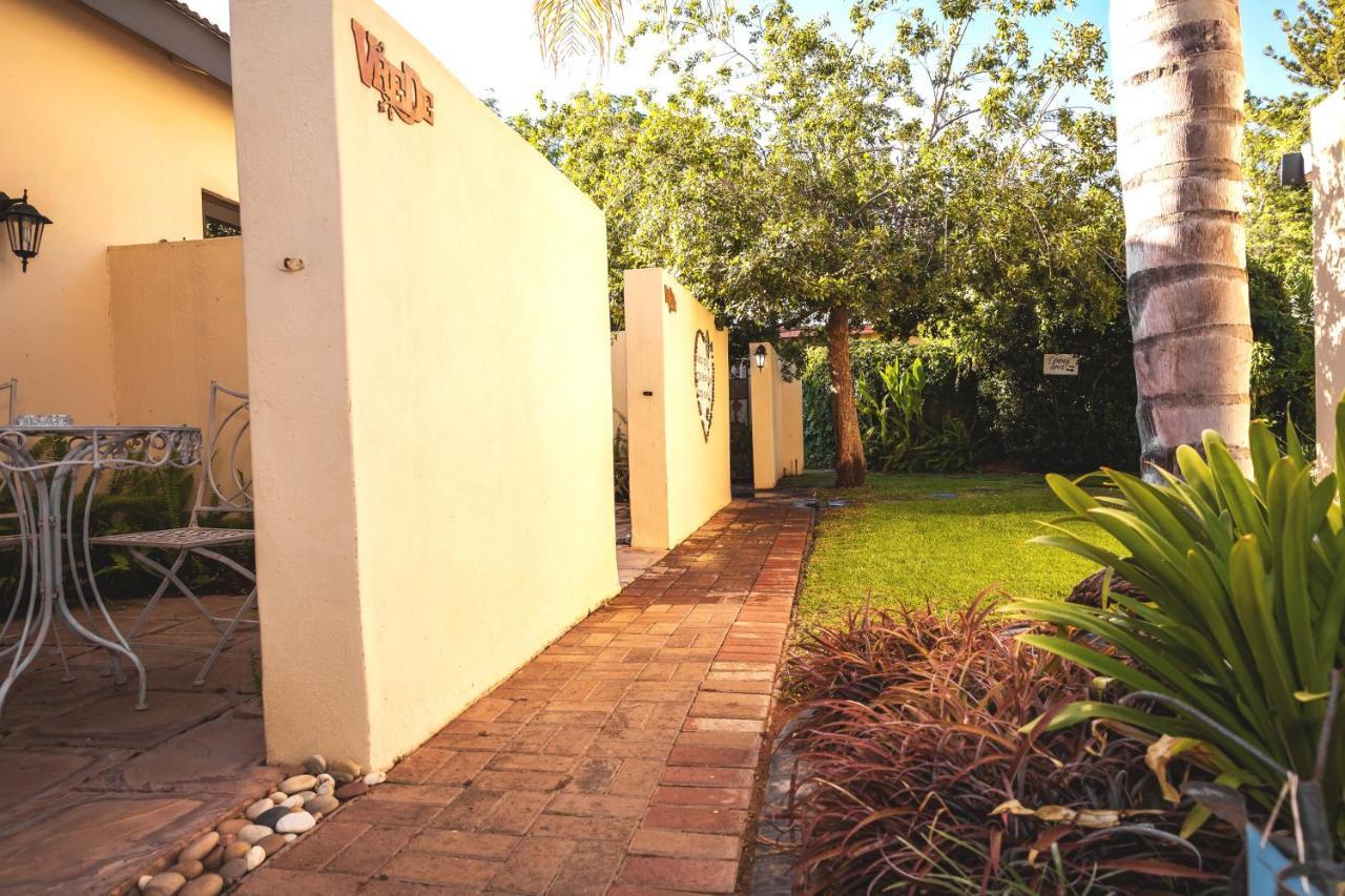 Bed and Breakfast Be My Guest Upington Exteriér fotografie